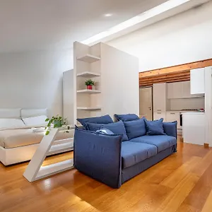 Deluxe Attic, Il Miglior Comfort A Appartamento